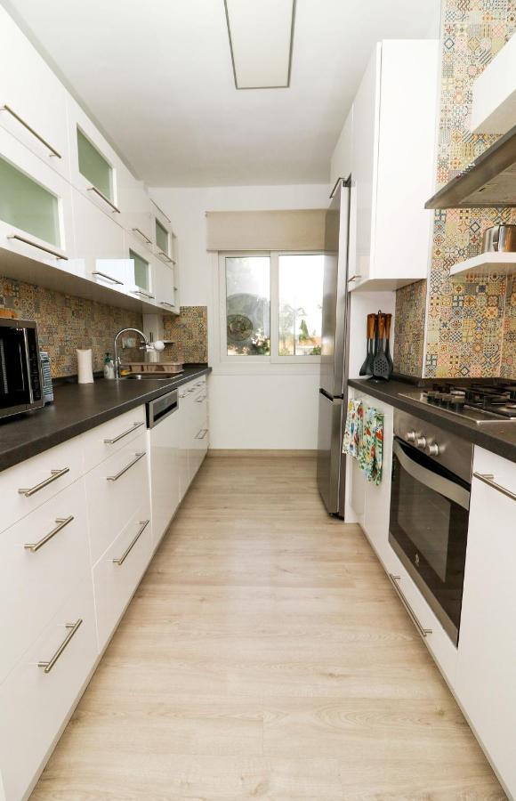 Family Apartment Walking Distance To The Sea And All Amenities Sitio de Calahonda Zewnętrze zdjęcie